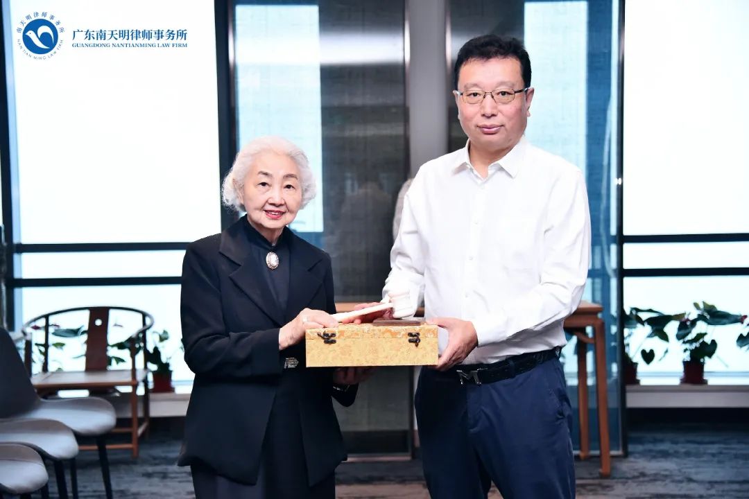 811梁爱诗1.jpg